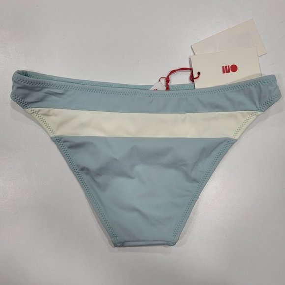 Solid & Striped Brooke Bikini Bottom in Sky Size XS - Picture 4 of 8
